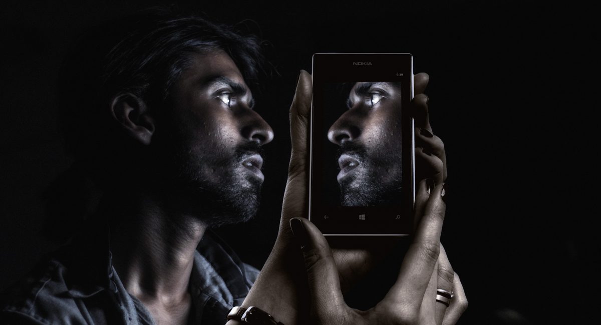 smartphone-1602486_1920